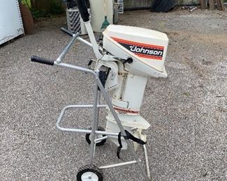 JOHNSON 15HP OUTBOARD MOTOR - Model J15RCIS - 15hp @ 6000 RPM - Includes Service, User and Parts Manuals, Battery Box and Garelick Portable Stand
