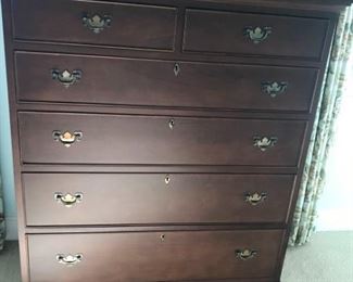 bedroom 2 chest of drawers