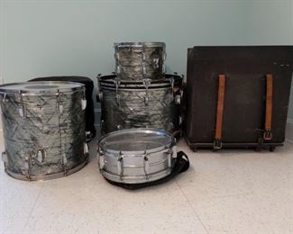 vintage drum set