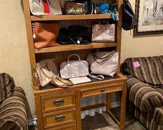 Lexington Desk with hutch top