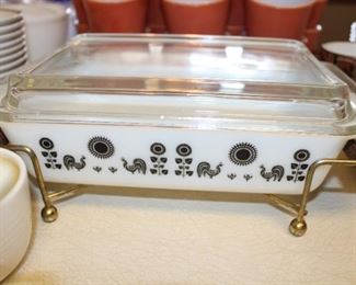 PYREX BLACK ROOSTER RECTANGULAR DISH