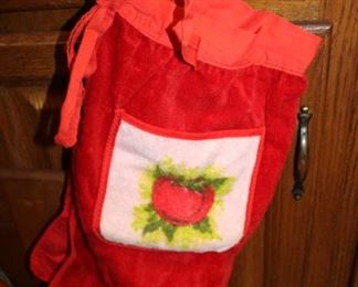 VINTAGE APRON