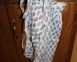 VINTAGE APRON