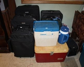 LUGGAGE/COOLERS