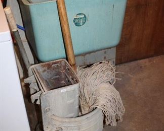 MOP BUCKET