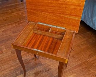 inlaid wood music box/ jewelry box table!