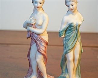 pair of figurines