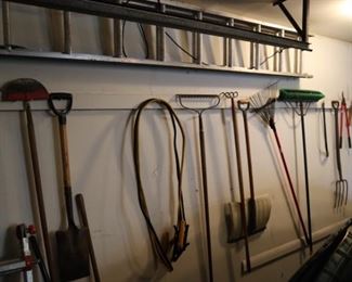 Garage/Yard Tools 