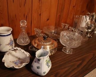 Variety of kitchenware, crystalware