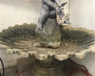Fabulous cherub fountain