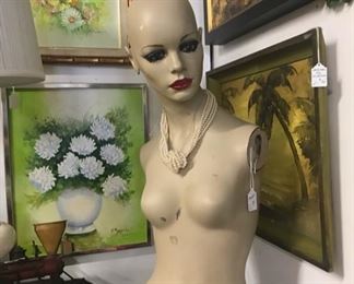 MCM art and mannequin 