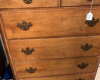A very fine solid maple chest of drawers 1800’s one of the best purses in the sale