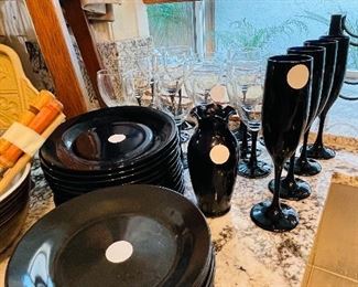 Black glass dishware