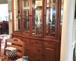 Broyhill China Cabinet Continental Tapestry Line