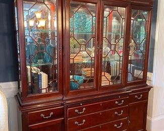 Stoneleigh by Stanley mahogany cabinet