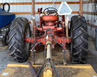 Vintage 1950's Case Diesel Powered Tractor, Model 311, With 3.5' Bucket, Powers On
