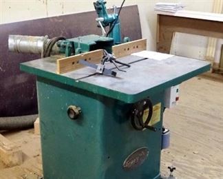 Grizzly Shaper, Model G1026, 3HP, Single Phase, With M-3 Baby Feeder, Mobile Base And Cutters