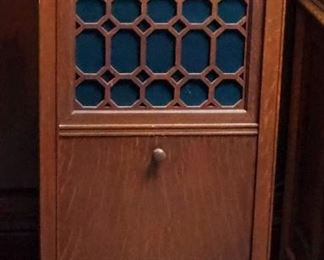 Antique Edison Phonograph Model# S 19, SM73762, 44" x 20" x 21" And Red Seal Deluxe And Columbia Roomba Record Albums