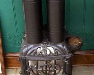 Antique Great Western Stove Co. #920 Cast Iron Gas Heater Stove, 43" x 23" x 23"