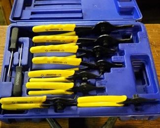 Cummins 10 Snap Ring Plier Set, In Carrying Case