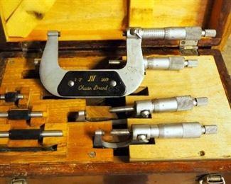 Chuan Micrometer Set, 1"- 4", In Wood Box
