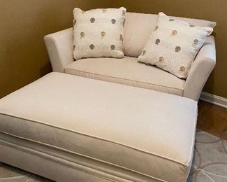 Why buy new and wait 6-12 months for your furniture WHEN YOU CAN GET THIS
Love seat hide a bed