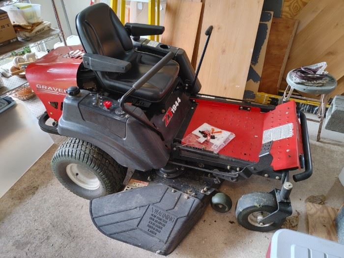 Purchased in 2004 and now only 675 hours on it! Works perfectly! Comes with paperwork and extra keys!