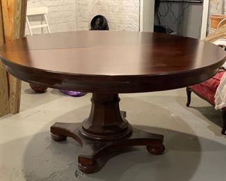 60" round Bernhardt mahogany pedestal dining room table. Comes with 24" leaf and pads.  