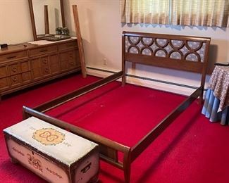 Bedroom sets