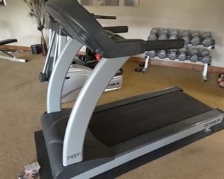 True Fitness PS 800 Treadmill
