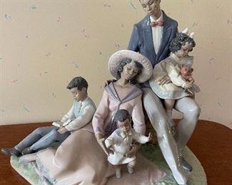 Lladro “Family of Love” by Angeles Cabo