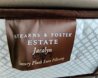 Sterns & Foster Pillow Top Queen Mattress - (LIKE NEW!!!)                                 