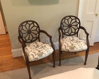PAIR OF VINTAGE WHEEL BACK CHAIR.  BEAUTIFUL AND IN GREAT CONDITION.