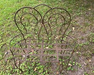 Yard Decor: Iron Lover's Bench
