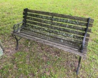 Yard Decor: Garden Bench