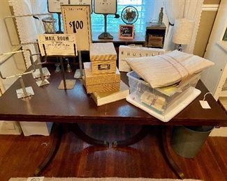 Duncan Phyfe Table