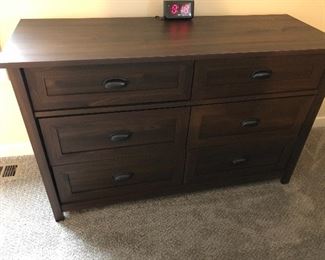 6-drawer dresser $150