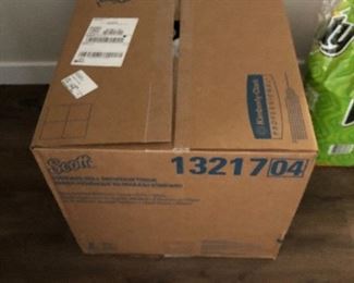 Case of Scott tissue $30