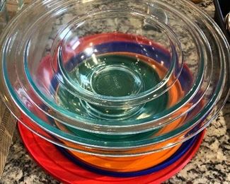 Set of four Pyrex nesting bowls with lids. $16