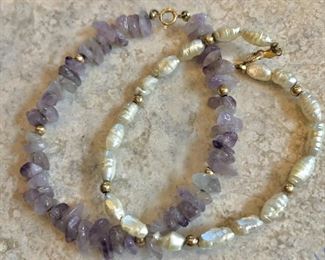 $25 each Pearl and gold beaded bracelet , amethyst chip and gold tone beaded bracelet.   Each: 7" L