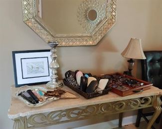 Console table and mirror, glasses, 