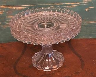 Daisy Button Cake Plate