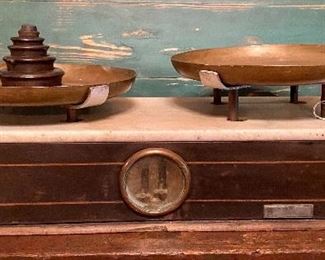 Antique Apothecary Scale