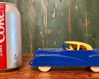 Vintage Renewals No.39 - Convertible with Driver, Trunk Opens, and Top Flips Back