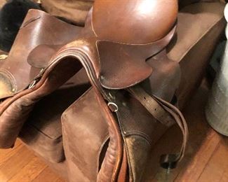 https://www.ebay.com/itm/124724192850	WRY5017 Antique Leather Bill Purcell All Purpose Saddle UShip or Local Pickup
