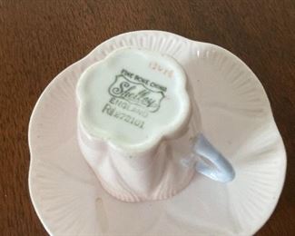 Shelley Fine Bone China teacup & saucer.