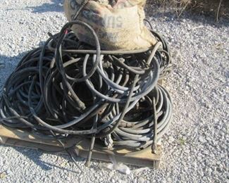 LARGE LOT 0F AIR HOSE / TRUCK TRAILER AND SHOP USAGE 6' 8' 10' 20' LENGTHS
