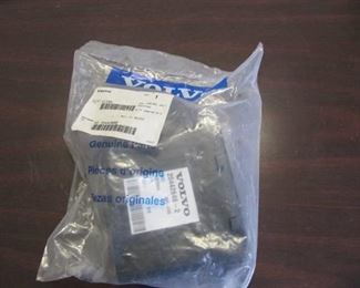 NEW VOLVO Truck CONTROL UNIT   VO 20442646-2 OEM /  NEW