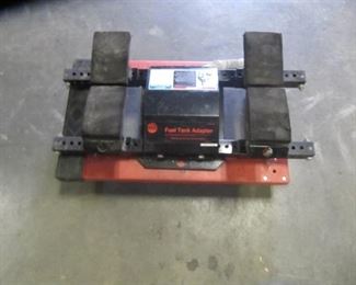 MAC Tools FTA93350 ROUND OR SQUARE / FULL OR EMPTY / Fuel Tank Adaptor Installation & Removal on Roller Cart (Tools))