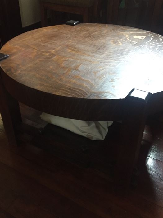 round oak coffeee table
